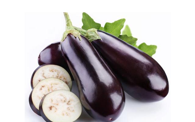 脸上长斑怎么祛斑最有效女人必备,脸上长斑涂什么能祛斑最有效