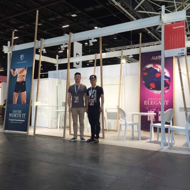 华丽内衣展,朵女郎发布会