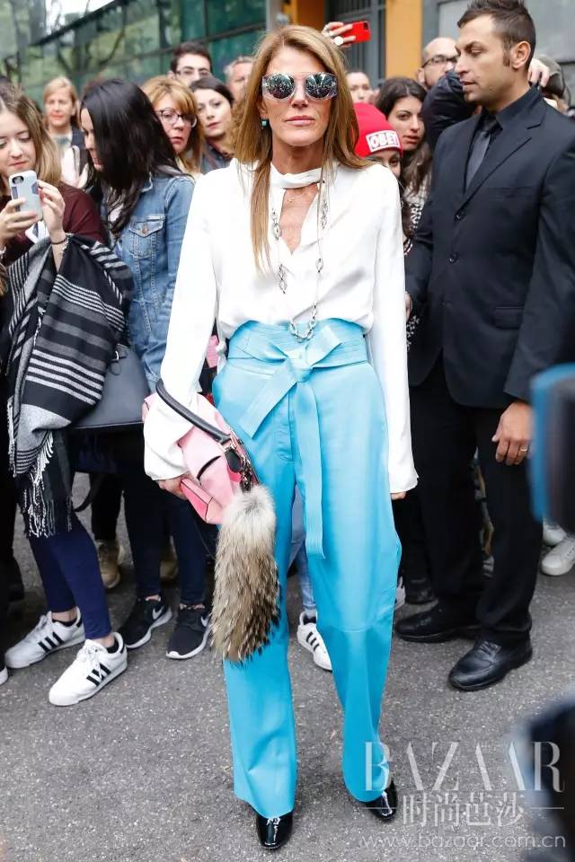 阔腿裤走开！你需要的是一条Paperbagwaist