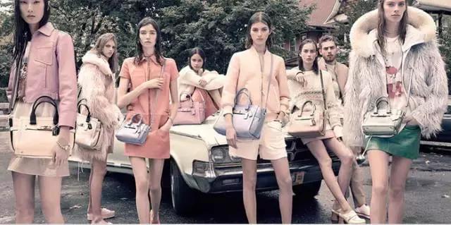 coach米老鼠双肩包,coach米老鼠帆布包