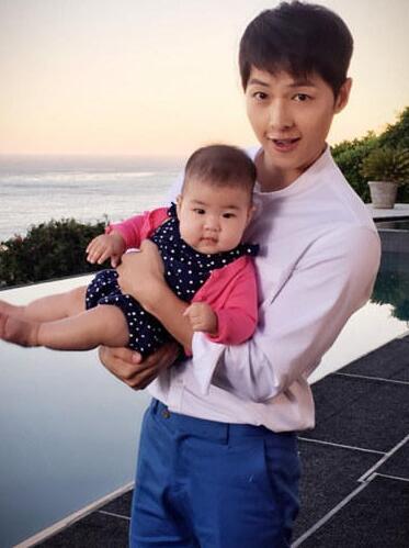 宋仲基章子怡,宋仲基angelababy广告