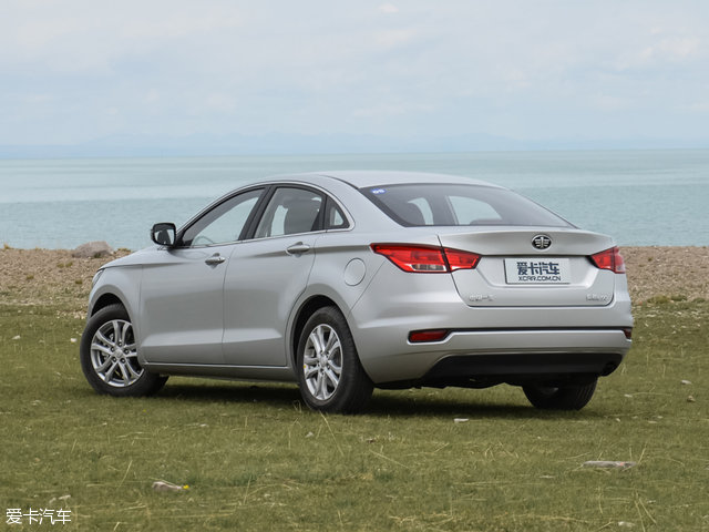 奔腾b501.4t新车落地价,奔腾b50刚上市多少钱