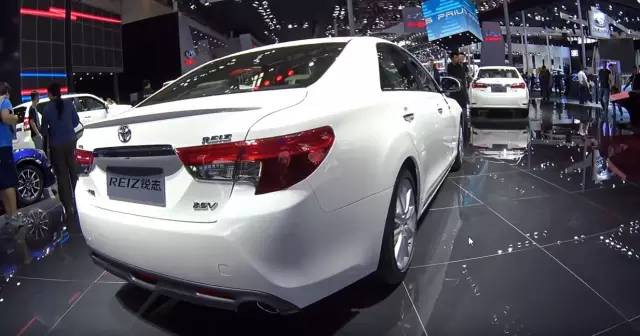 凯美瑞六代对比锐志,被低估的日系家轿