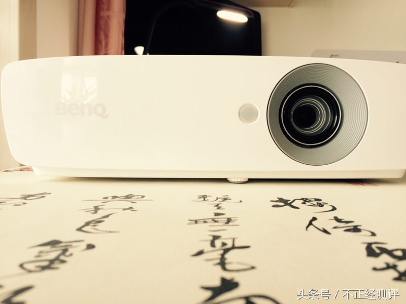 明基th683投影机多少流明,明基th683足球机