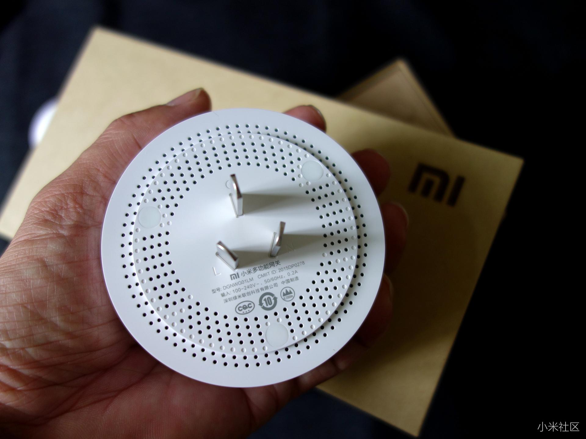 小米百货的心脏？智能控制真不错，小米多功能网关评测