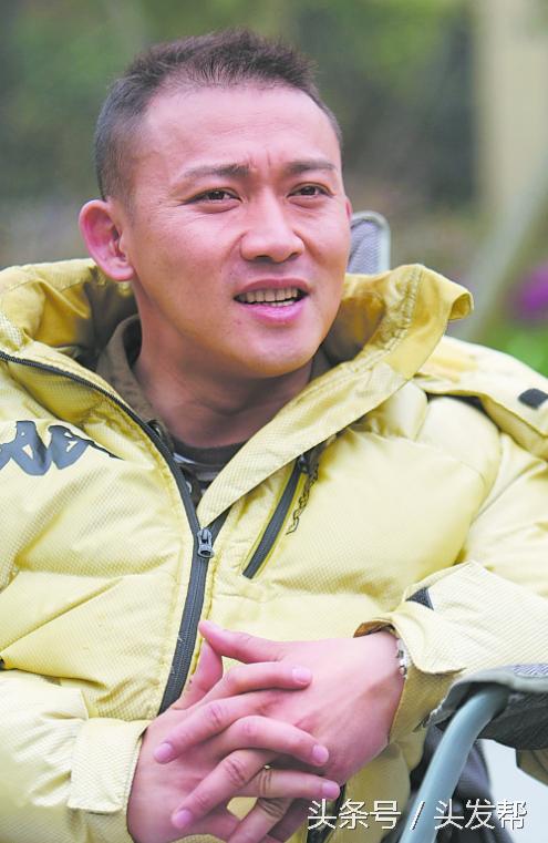 一张脱发的照片，等于3.5万人民币，掉头发的来围观