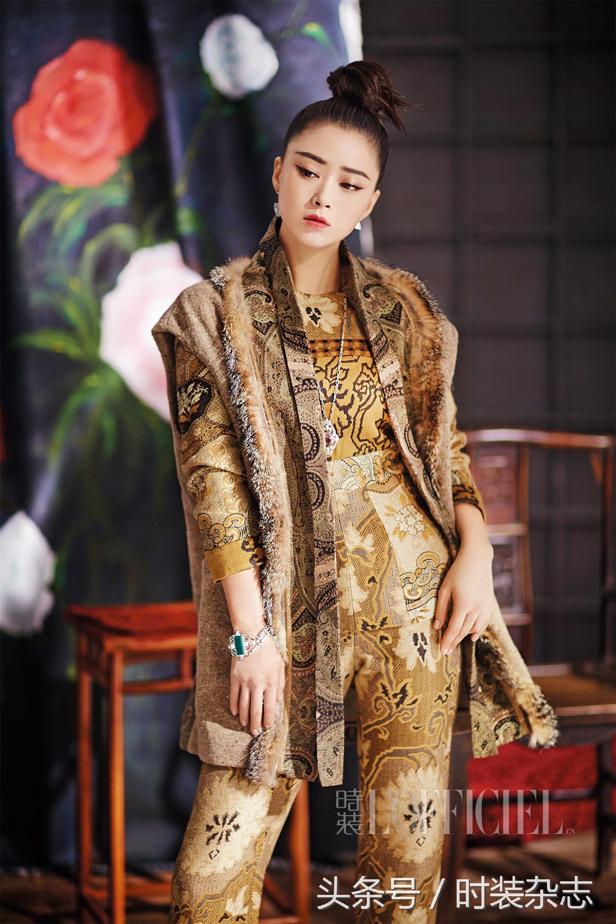 蒋欣甄嬛霸气名场面,蒋欣时尚大片惊艳众人