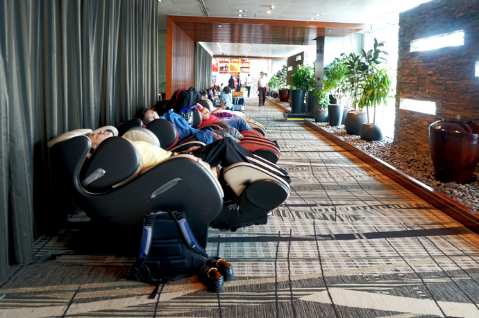 机场转机一般都去哪呆着,机场候机无聊怎么办