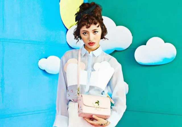 打败麦包包，aza如何用快时尚成为淘品牌第一包？