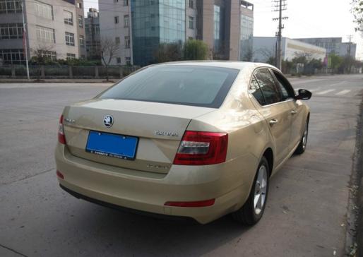 紧凑型车空间,斯柯达明锐后备箱空间尺寸