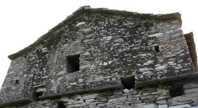 世界上最大的黄果树瀑布在哪里 (黄果树瀑布是不是亚洲第一大瀑布)