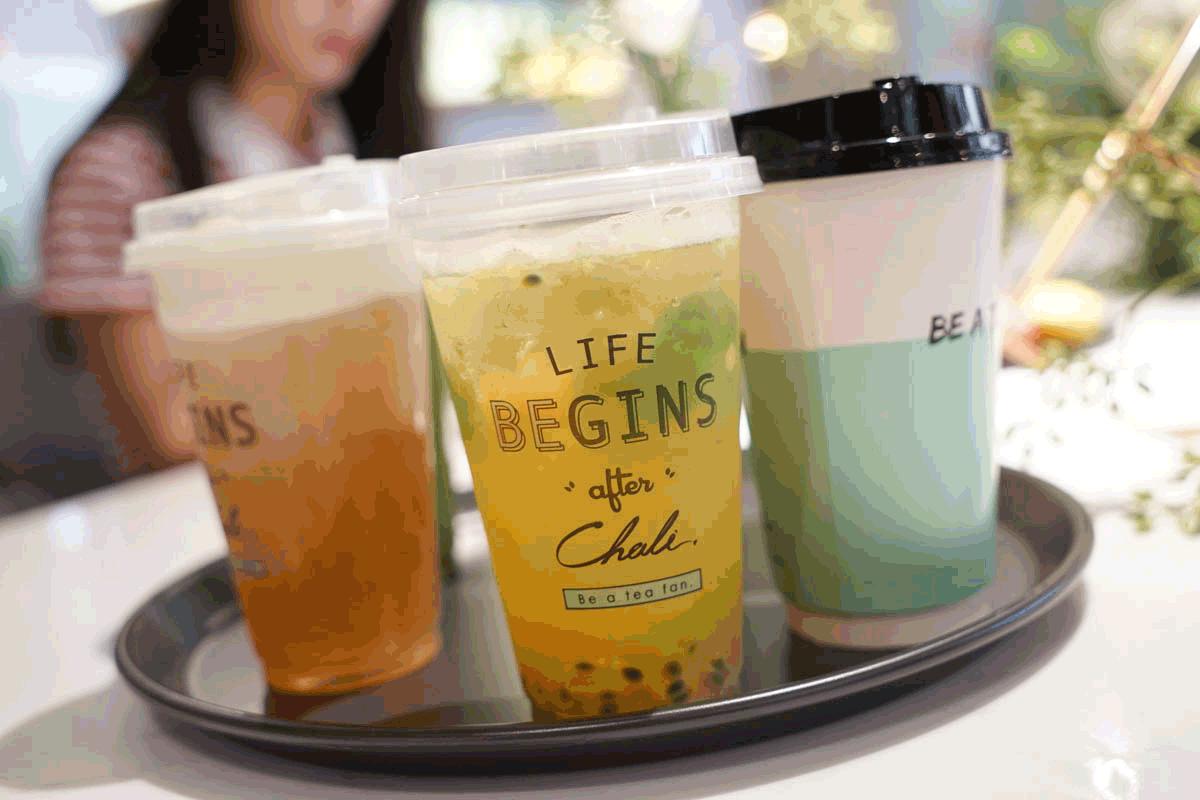 轻奢金x薄荷绿,原来你是这么一家茶饮店(文末教你刷我的卡