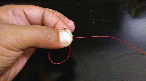 老钓手如何上鱼竿视频教学,老钓友怎么绑竿稍绳