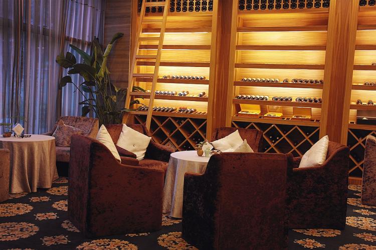 高端法式铁板烧三百多双人餐,人均6000铁板烧