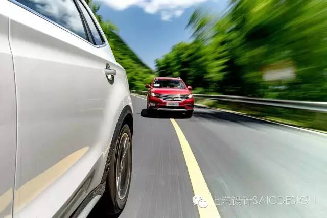 荣威2016rx5互联网自动版,荣威全新rx5模型