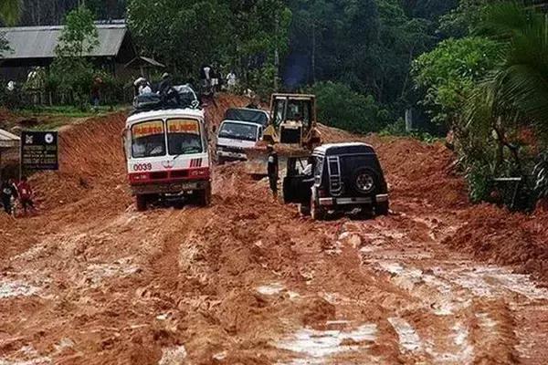 汽车底盘容易出现问题,汽车底盘为什么有松垮的感觉