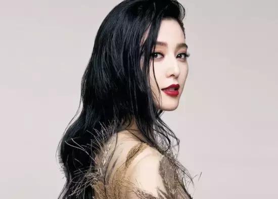 你的唇太美，我无从下手。