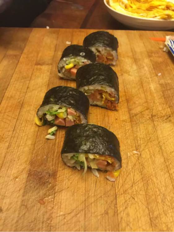 我和男朋友结婚半年了，生活当中我们俩就是谁有空谁下厨房