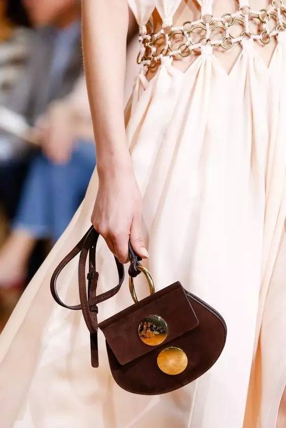 高圆圆同款包搭配,高圆圆同款包水桶包介绍