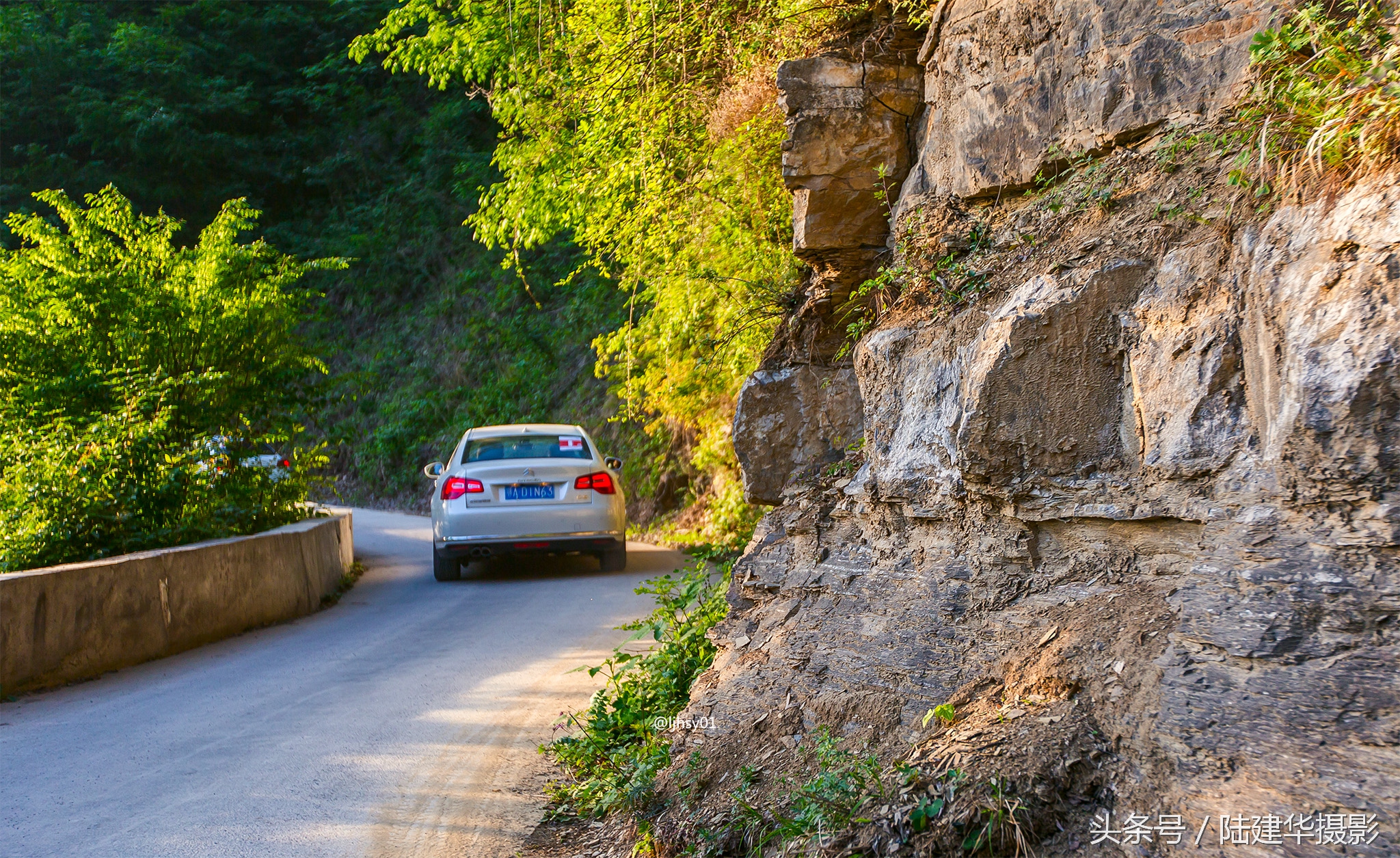 锡崖沟挂壁公路第一视角,锡崖沟悬崖上的挂壁公路