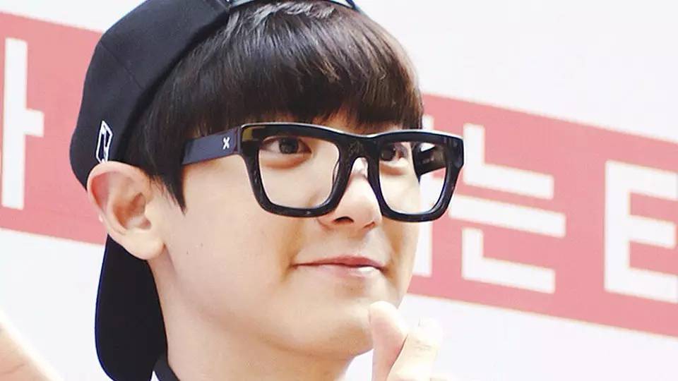 学生党买什么眼镜便宜好看,适合学生党戴的高颜值眼镜