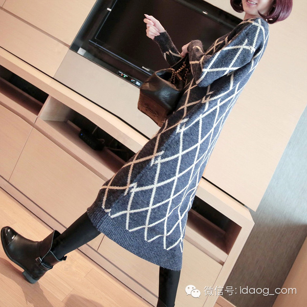 穿白色超长款毛衣,长毛衣款款洋气时髦