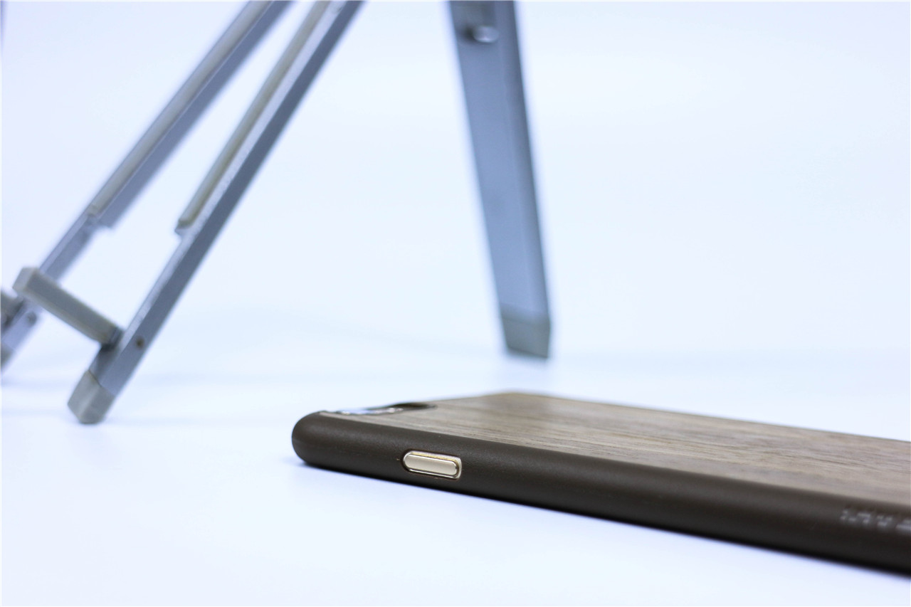 给苹果6装上6s的壳,苹果6s戴上智能壳