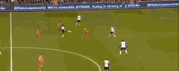 苏亚雷斯凌空斩绝杀,苏亚雷斯不触球转身过人