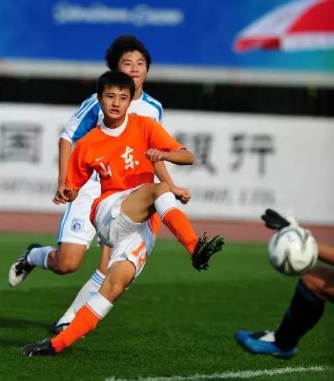 鲁能足校93黄金一代球员名单,鲁能93一代合影