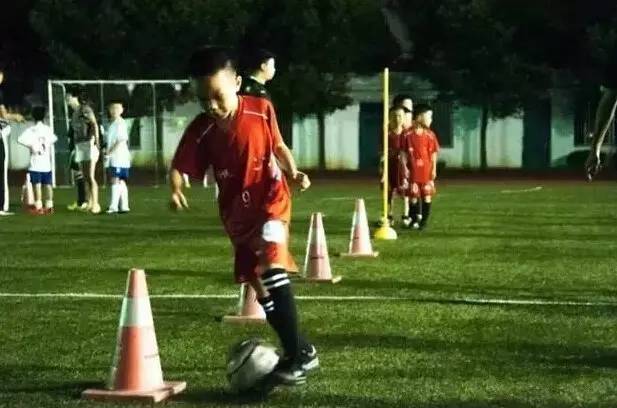 浙江衢州市足球队,衢州足球队踢宁波