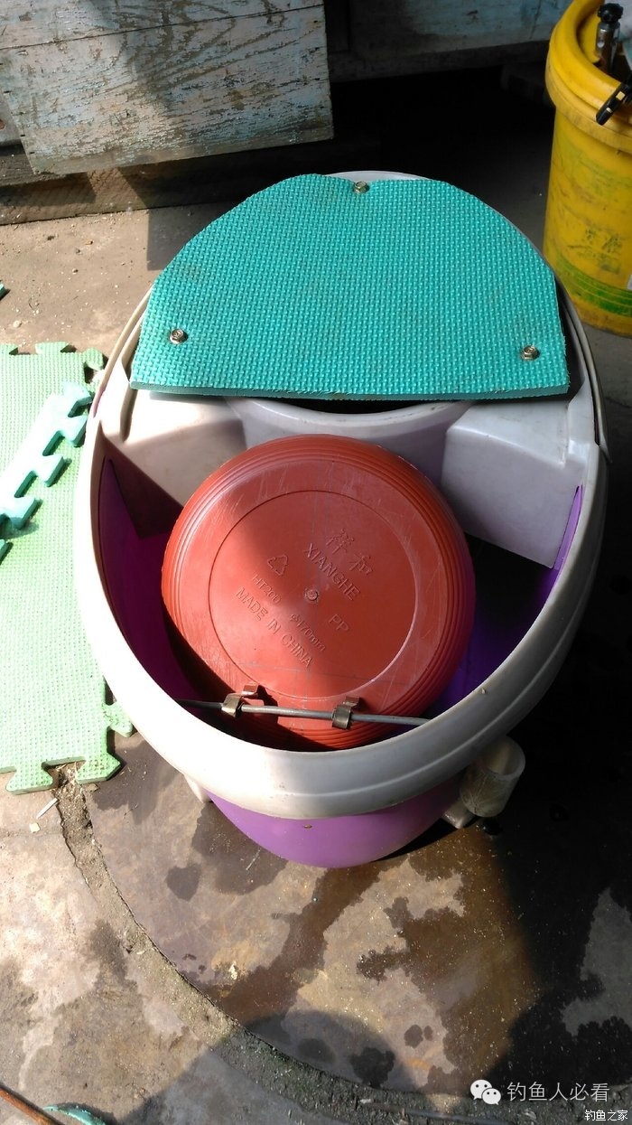 拖把桶改装钓箱,拖把桶改钓箱