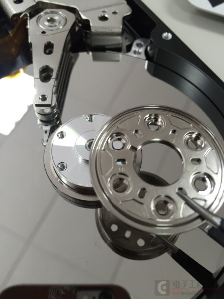 拆解希捷500g移动硬盘,希捷1tb固态硬盘拆解