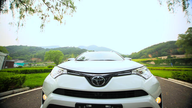 试驾丰田rav4荣放15款2.5,丰田rav4荣放2023款两驱试驾