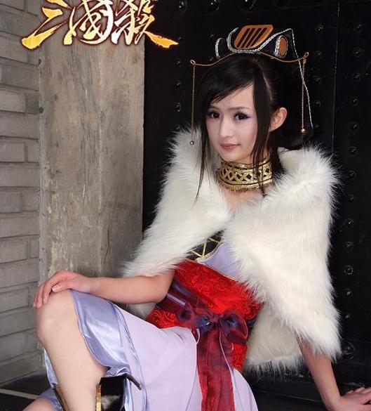 杨幂变整容范本,七个翻版中最后一个杨幂自己看到都会被吓哭!