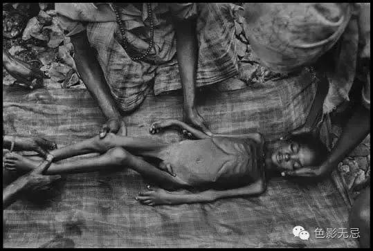 经历了枪林弹雨的岁月,经历了战场的腥风血雨