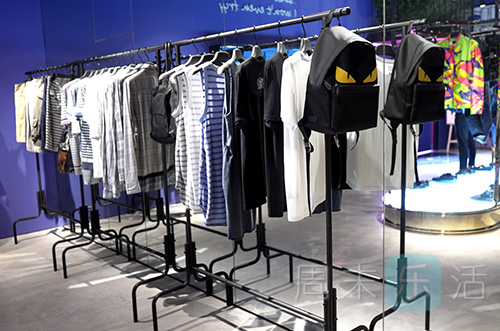 逛街试衣服快乐文案,逛街收获快乐文案