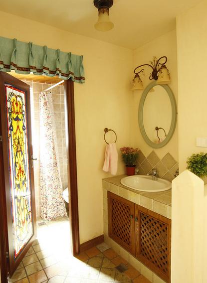 127平跃层装修现代简约风,跃层124平装修风格大全三房两卫