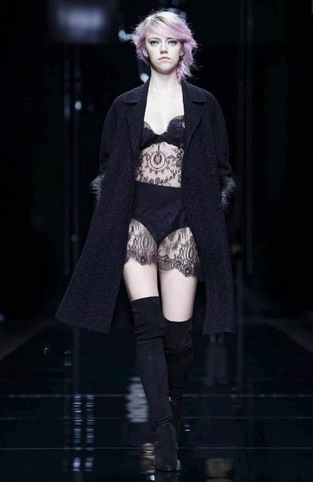 男装周|ErmannoScervino一场足球与摇滚的狂欢盛宴