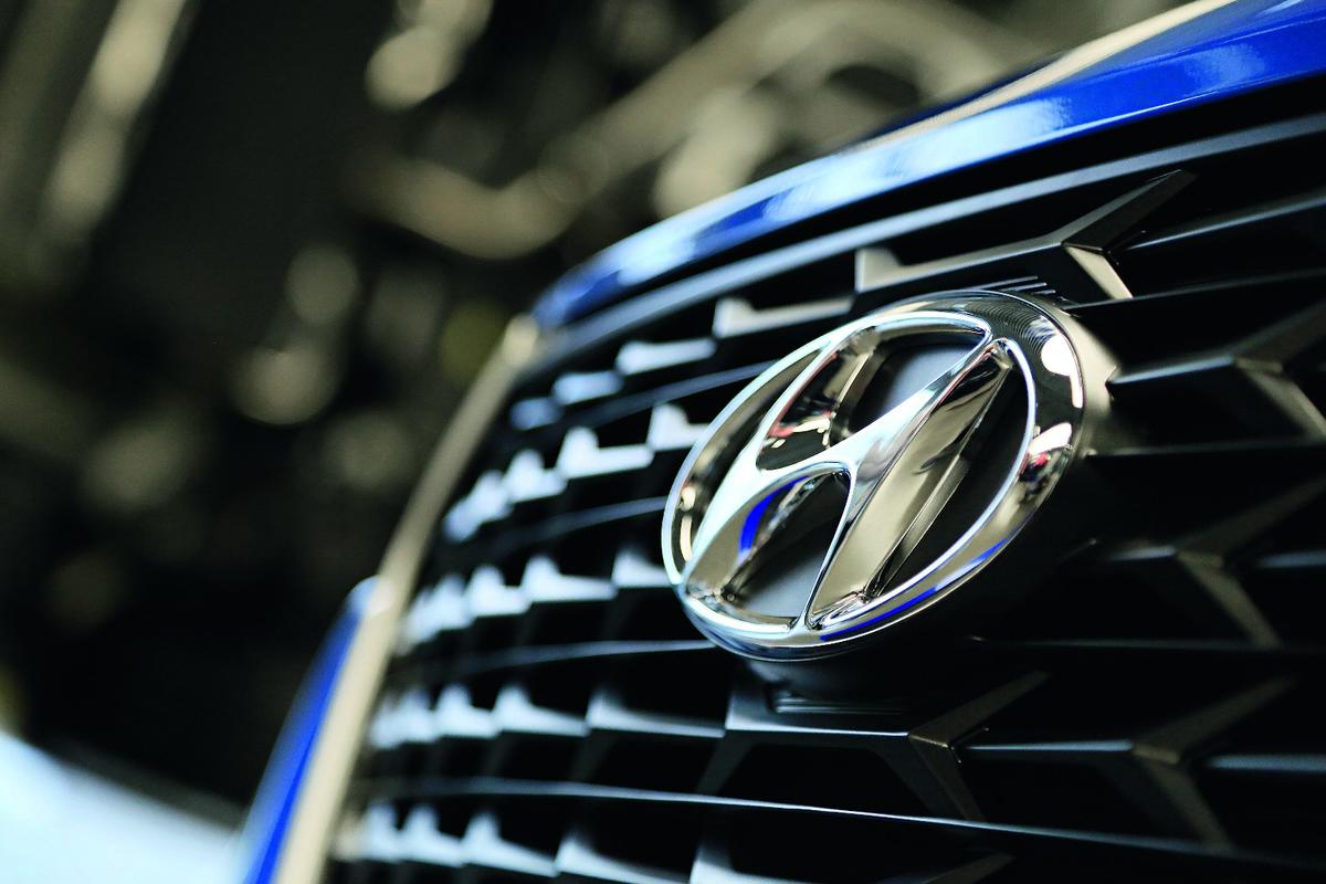 索纳塔九代2.0混动领先版,北京现代第九代索纳塔试驾