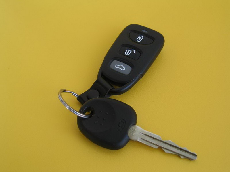 车钥匙丢了用什么软件可以找到,车钥匙丢了怎么办车会不会被偷