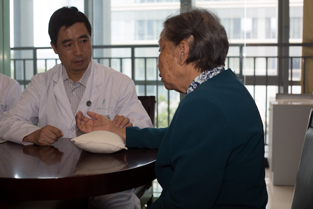 昆明市中医院江顺奎大夫挂号,江顺奎在哪里坐诊