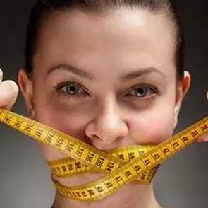 孕妇吃多了会导致婴儿变胖吗,孕妈吃多了宝宝也会撑吗