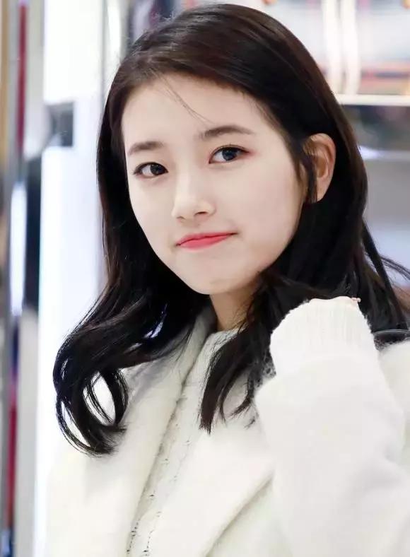 韩国瘦身瑜伽,韩国男女瑜伽教练教学