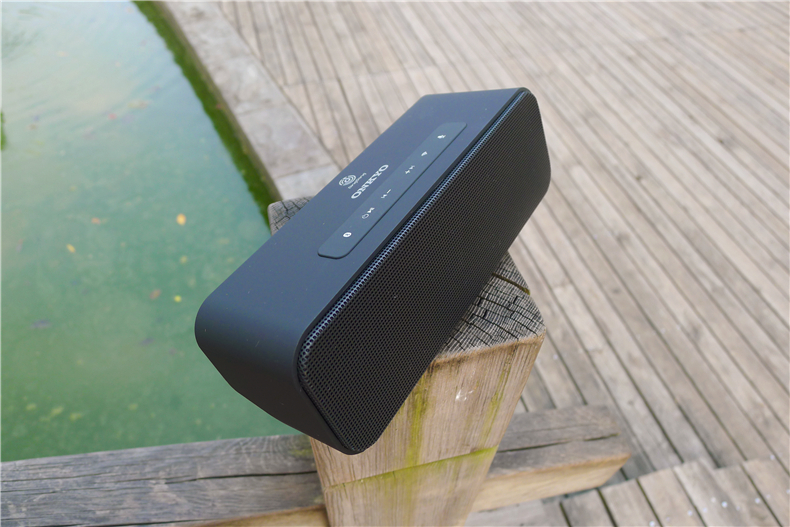 内置智能语音相互的安桥音箱动手玩