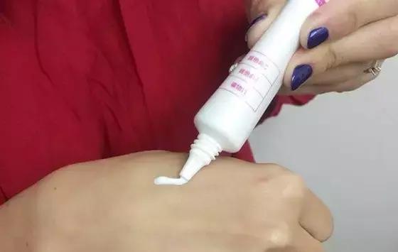 绵阳·街尚涂了防晒霜还是晒的黢黑了，因为你不懂这些...