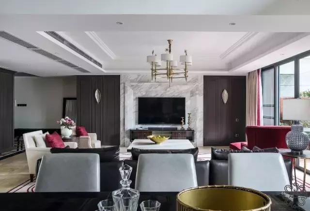 别人家|家是一处乌托邦式的存在，每一个筑家者无疑也是筑梦者