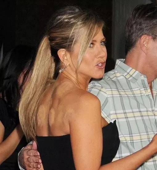 作为一个有同样爱好的老陕我必须提醒菲尔普斯:拔罐后不能下水！