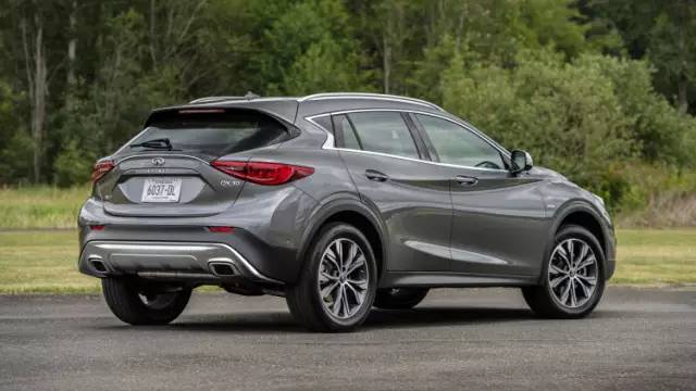 奔驰gla和英菲尼迪qx30区别,英菲尼迪qx30和gla雨刮通用吗