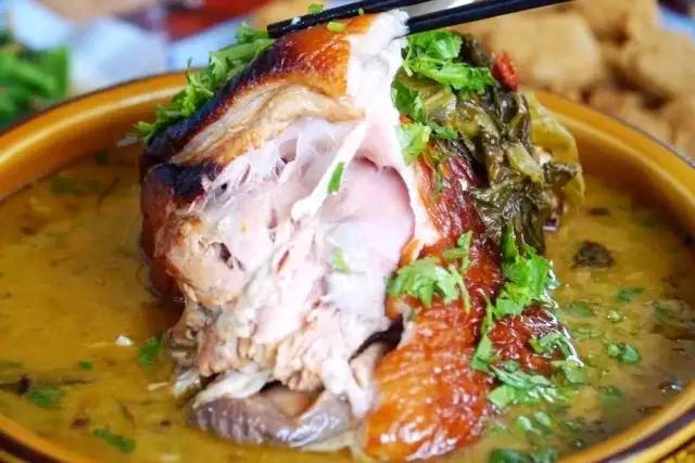 云南美食酸菜红豆猪脚,宾川县酸汤猪脚