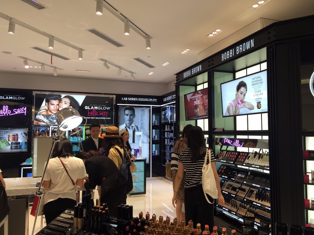 上海哪个免税店买后最便宜,上海最大的免税商场在哪里